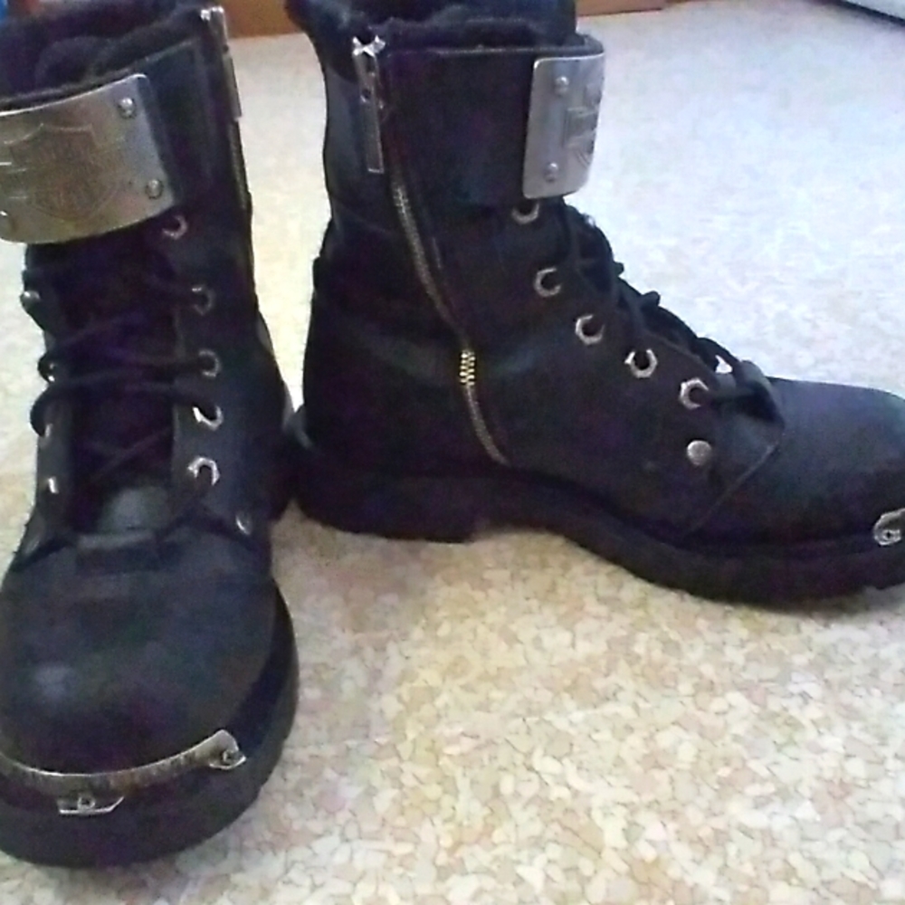 Steel toed Harley Davidson boots